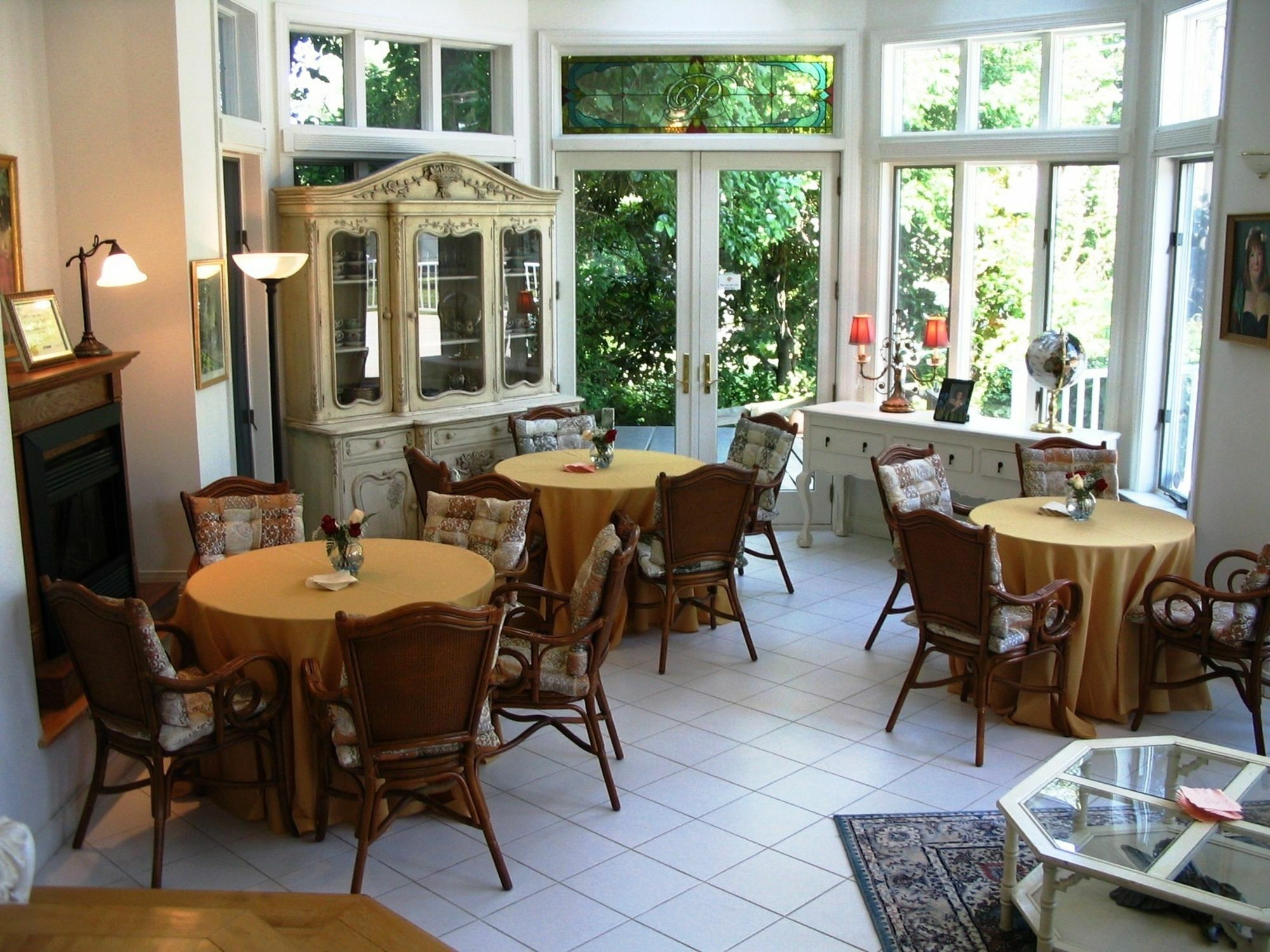 The Columbia Inn At Peralynna An Ascend Hotel Collection Extérieur photo